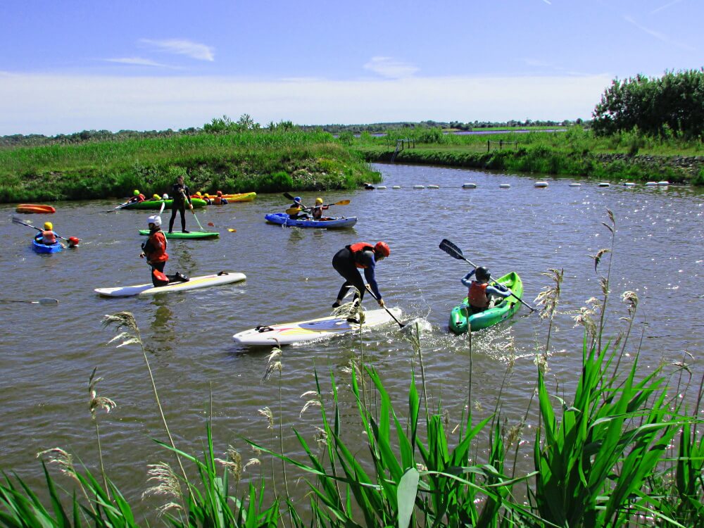 kids on kayaks